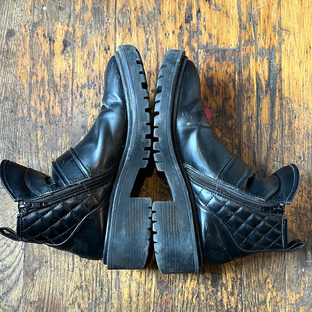 Zara Quilted Black Leather Buckle Boots size 38 - Picture 2 of 5